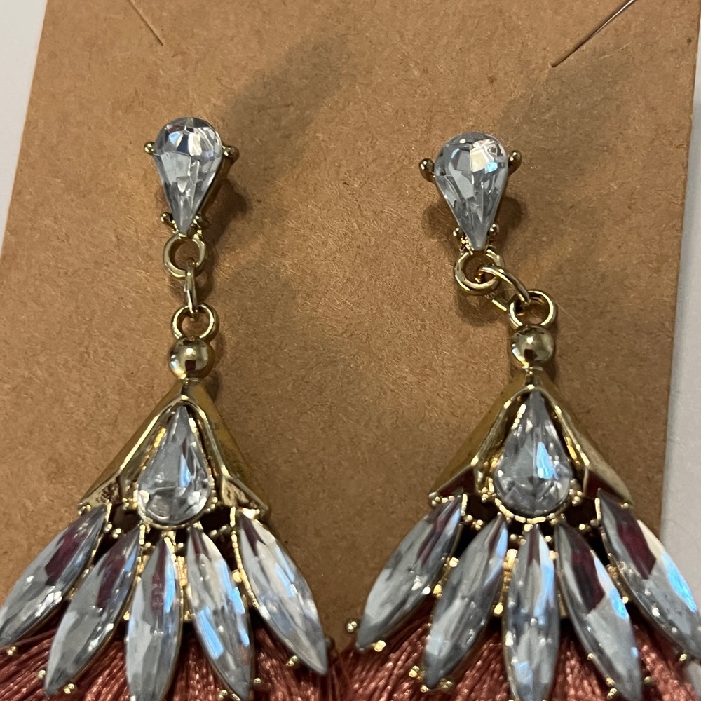 🩵3/$15 Jewelry- Mauve Tassel Earrings with Crystal Accents - Boho Glam - Picture 4 of 5